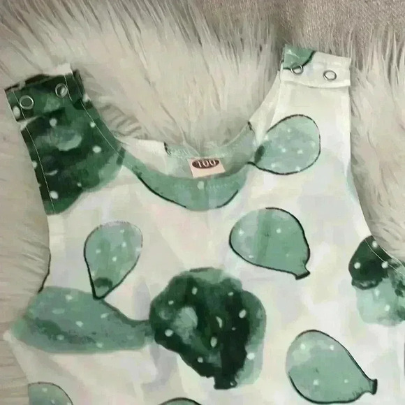 New!! Adorable Cactus Jumpsuit Sz 100 ( 2-3T) - Picture 3 of 3